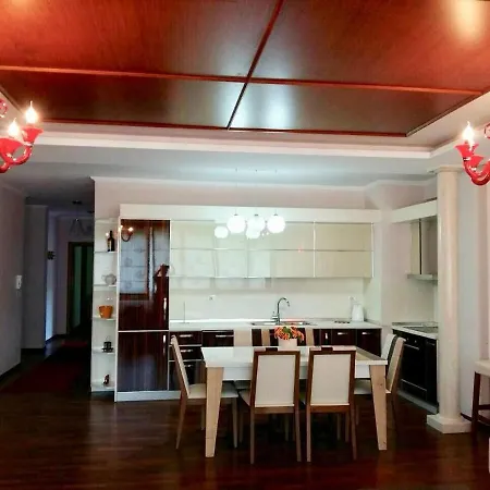 Daire Relax Near The Trees *